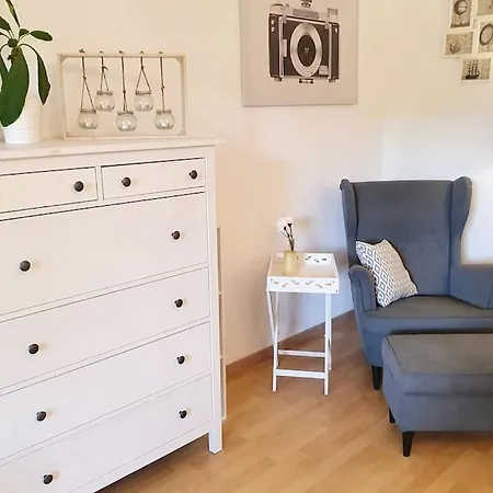 Apartmán Two In Neustadt With Balcony