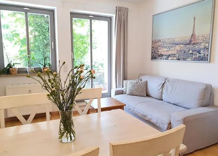 Apartamento Two In Neustadt With Balcony
